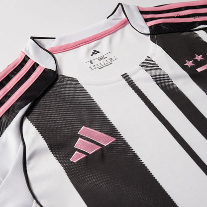 Camiseta Kalulu #15 Juventus 2025/26 Primera Equipación - Versión Hincha - Vista 5