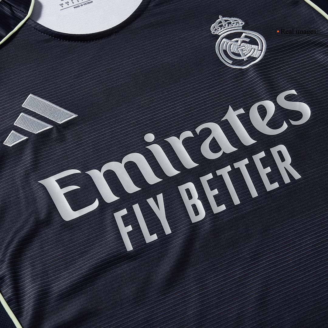 Camiseta Vini Jr. #7 Real Madrid 2025/26 Segunda Equipación - Versión Hincha (Calidad Premium) - Vista 4